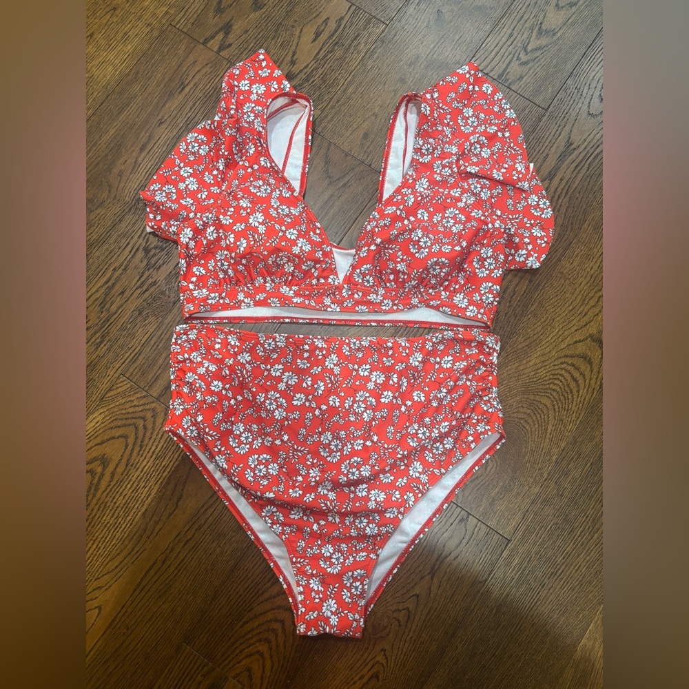 Flutter sleeve two piece floral maternity swim suit Large